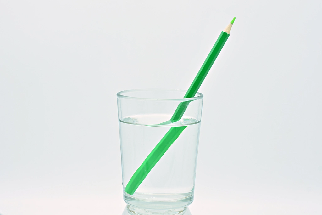 Figure 1 GREEN PENCIL IN GLASS OF WATER 1024